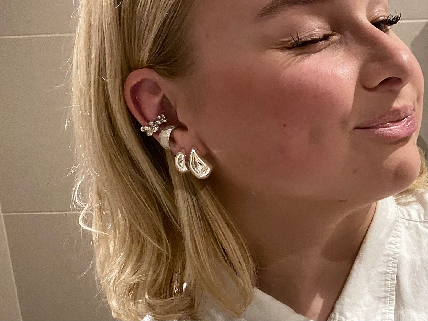 Charcoal - Ear cuff