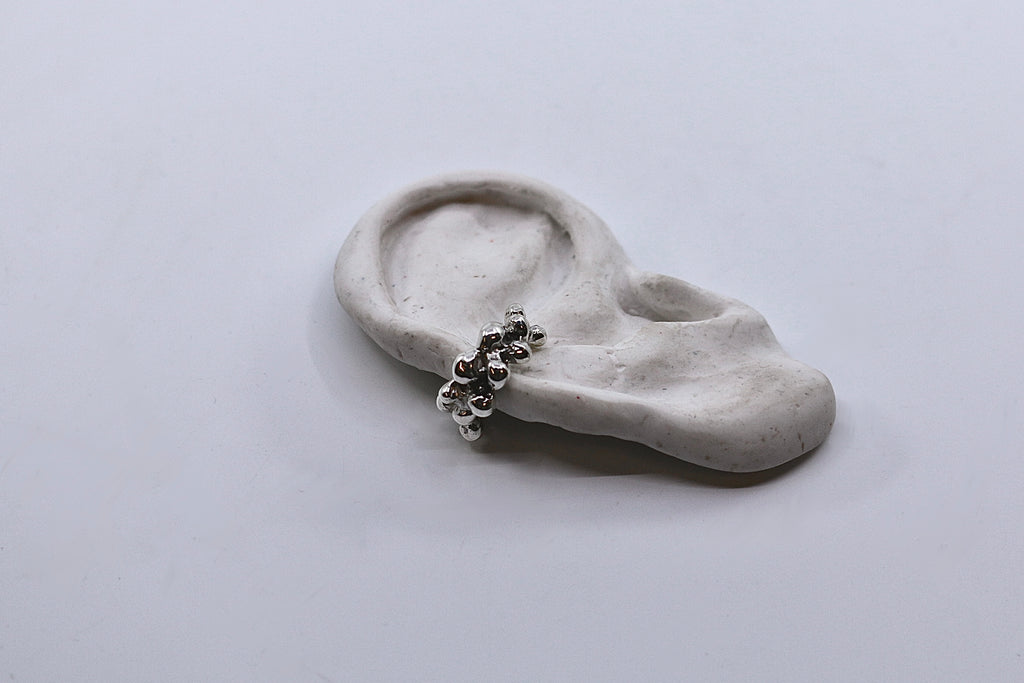 Charcoal - Ear cuff